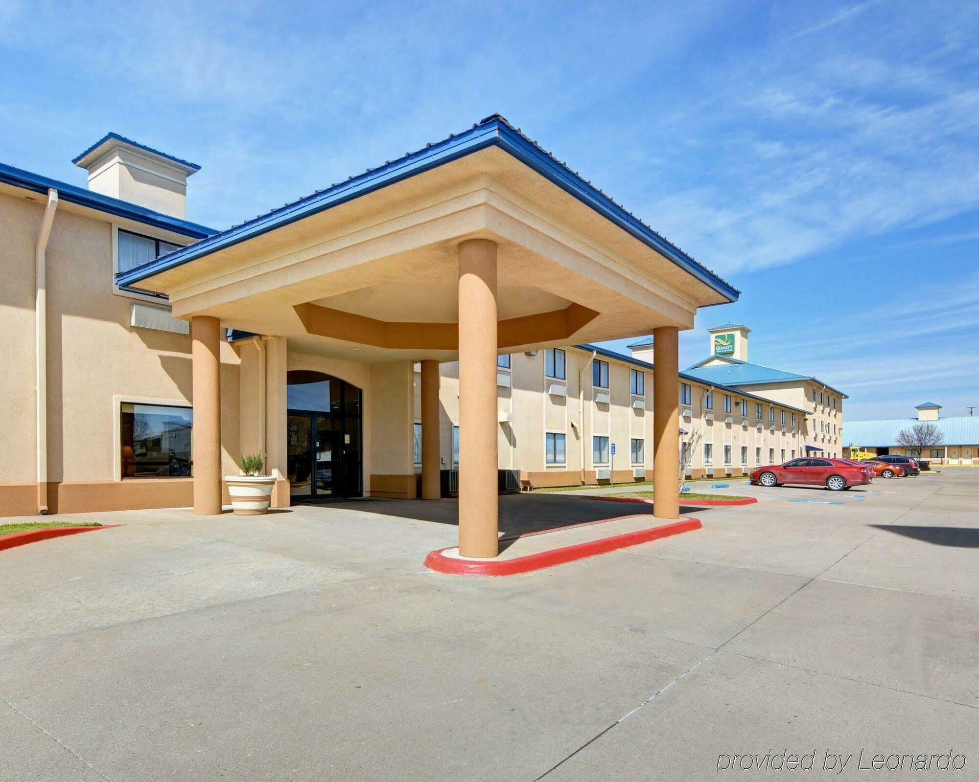 Executive Inn And Suites Wichita Falls Exterior foto