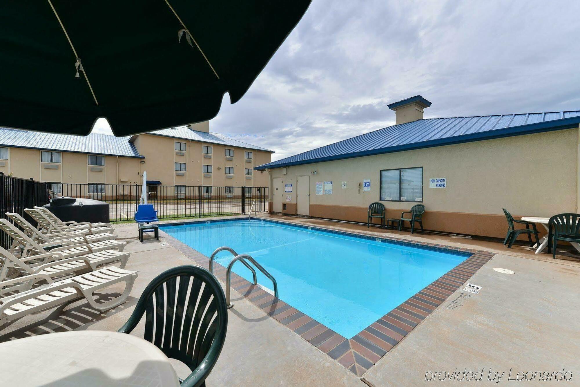 Executive Inn And Suites Wichita Falls Exterior foto